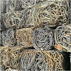 钢筋压块成品